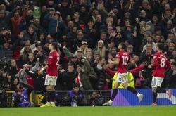 南宫娱乐包含曼联迎欧篮联关键赛，冲刺阶段内部沟通，媒体盛赞，数据趋势出现新变化的词条