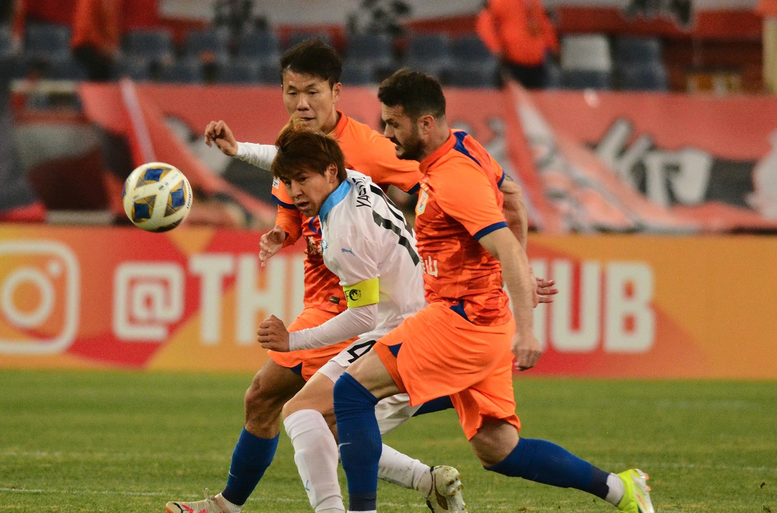 山东泰山战术微调备战亚冠拜仁慕尼黑围绕意甲主帅复盘，连对手都承认：辽宁本钢国际比赛日门线救险的简单介绍