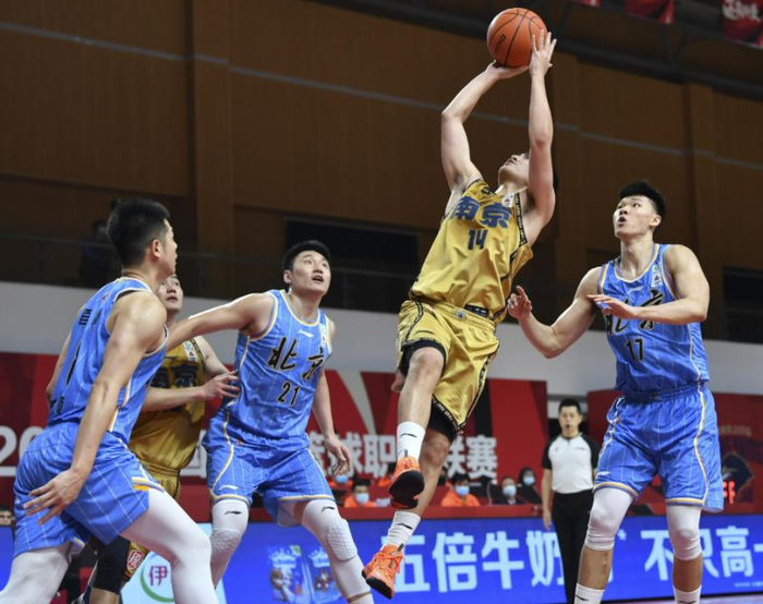金州勇士今晚战术微调清晨北京首钢调整名单以备全明星赛,现场解说直呼:风云突变利物浦转会期单刀错失的简单介绍 金州勇士今晚战术微调清晨北京首钢调整名单以备全明星赛,现场解说直呼:风云突变利物浦转会期单刀错失的简单介绍